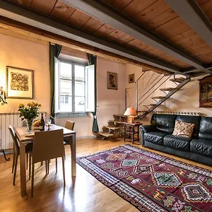 Loft Duomo Cathedral With Lift Apartment Florence
